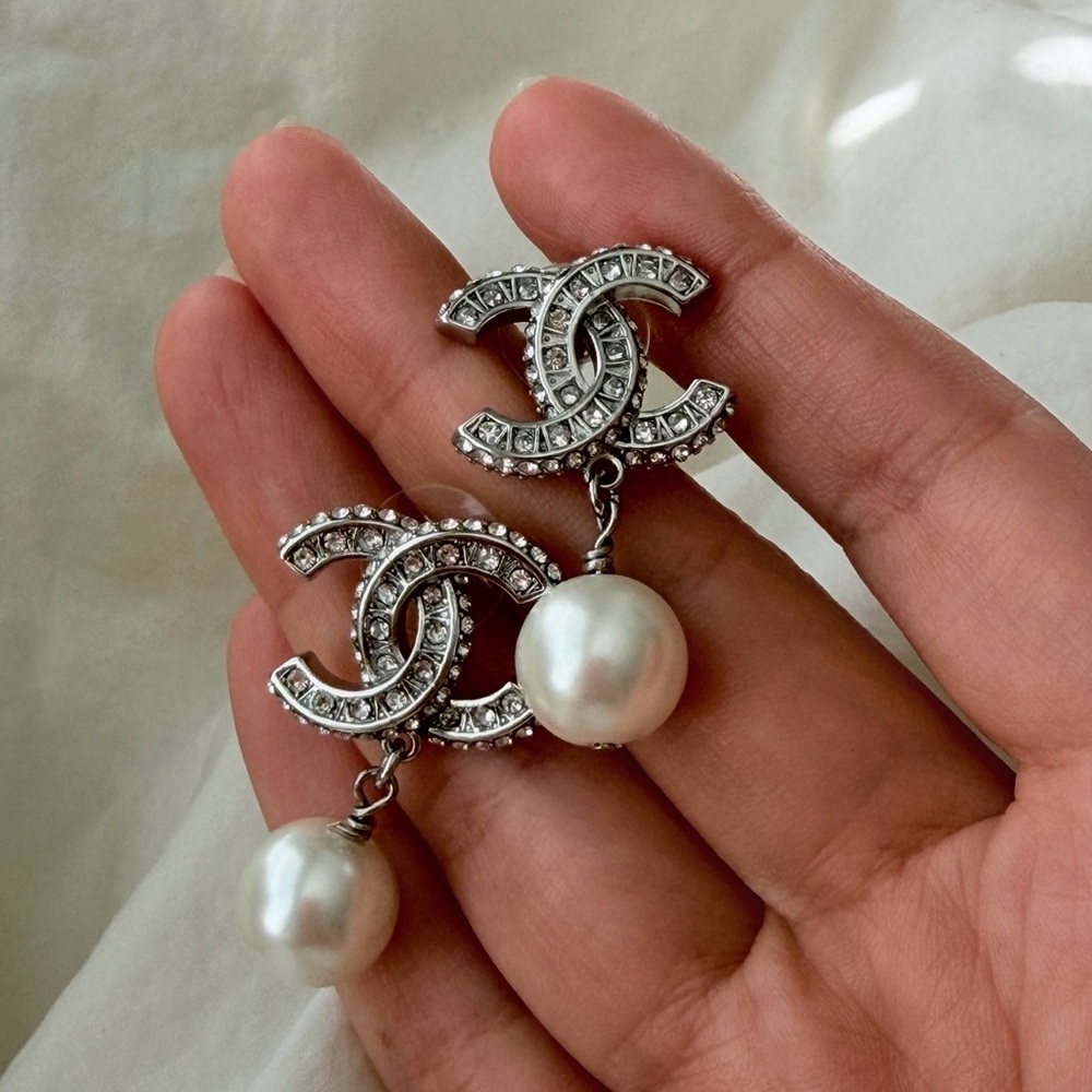 CHANEL Silver Crystal CC Logo Drop Earrings with White Pearls - Picture 4 of 13